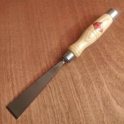 Henry Taylor No. 1 Allongee Chisel - 1 1/4'' (32mm) Henry Taylor No. 1 Allongee Chisel - 1 1/4'' (32mm)