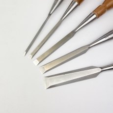 Lie-Nielsen Bevel Edge Chisels (O1 Steel) - Set of 5 in leather roll [Preowned, Unused, SOLD]