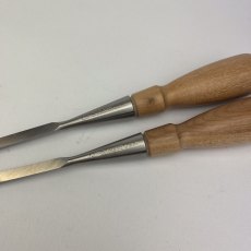 Lie-Nielsen - Pair of 1/4'' Skew Chisels [Preowned, Unused, SOLD]