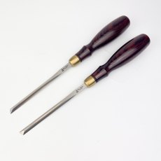Blue Spruce Toolworks – A pair of Skew chisels [Pre-owned, SOLD]