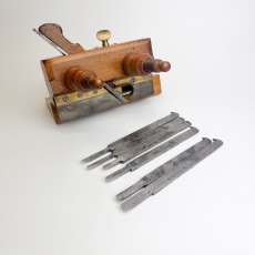 Attractive Beech bodied Plough Plane with Boxwood arms & Fence [Vintage]