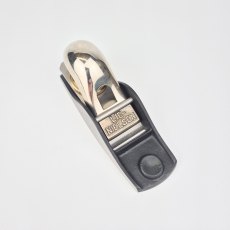 Lie-Nielsen Toolworks - 102 Block plane with White Bronze lever cap [New]