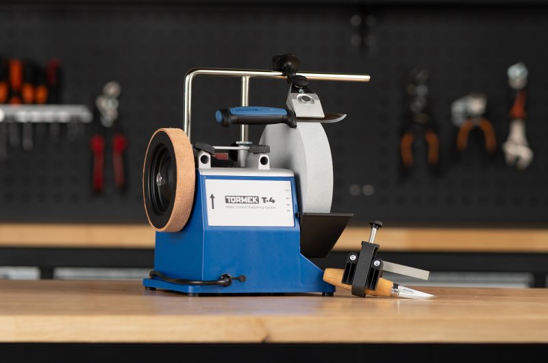Tormek Tormek T-4 Sharpening System + KJ-45 and SVM-00 for free
