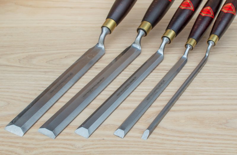 Henry Taylor Tools Henry Taylor Cranked Bevel Edge Paring Chisels Set of 5