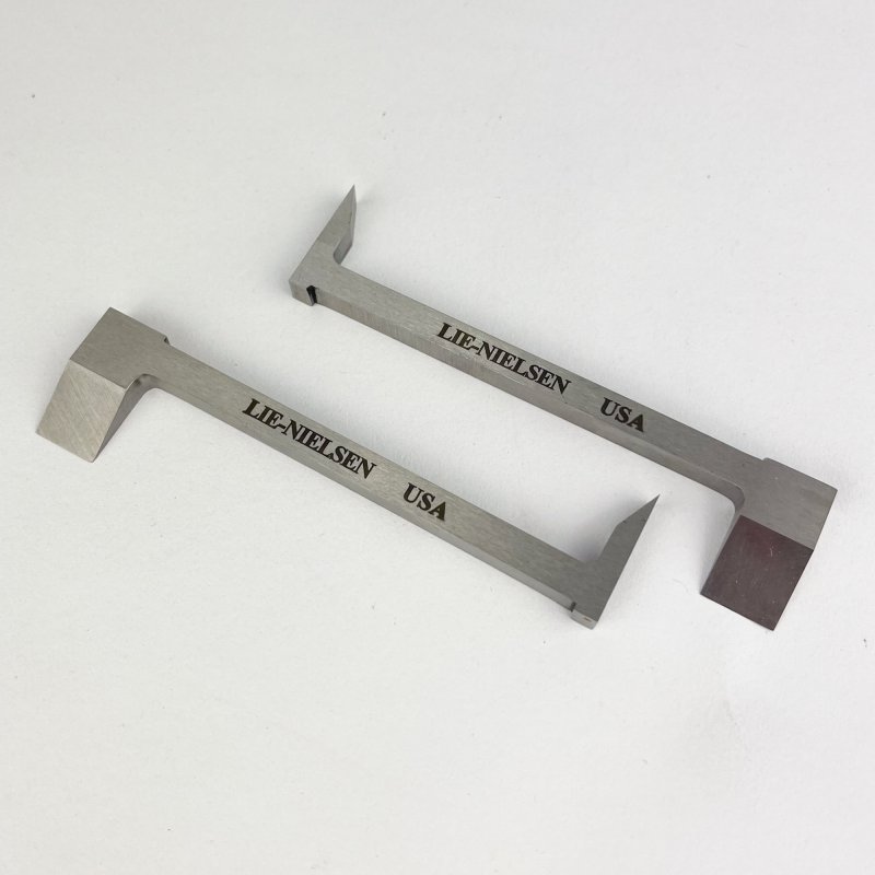 Friday Finds Drawer Lock Chisels (Pair) - Lie Nielsen Toolworks [Preowned, Unused, SOLD]