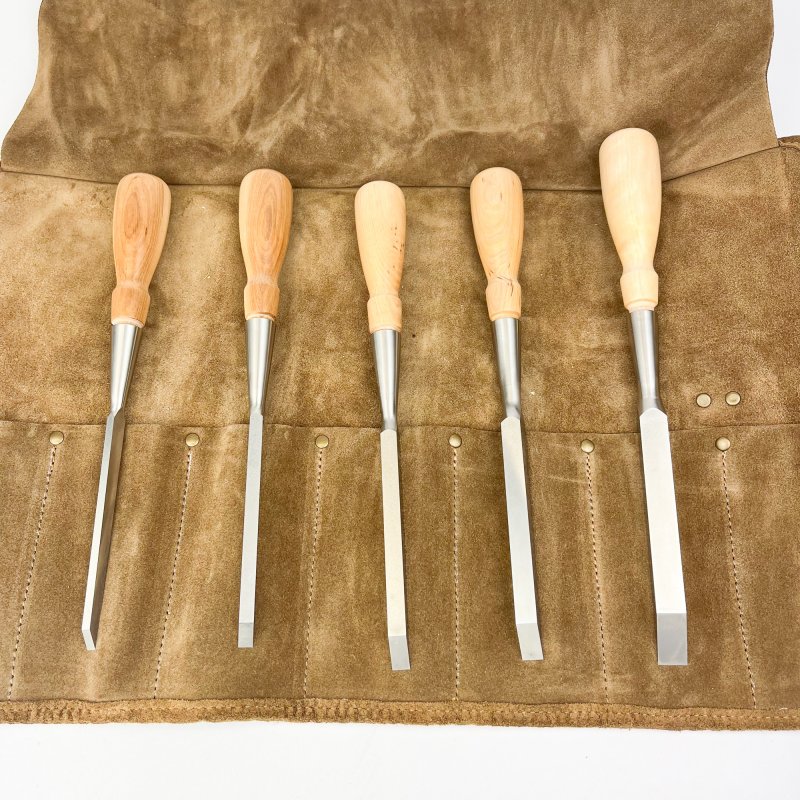 Friday Finds Lie-Nielsen Toolworks - Set of 5 Mortise Chisels with Lie Nielsen Leather Roll [Preowned, As New, SO