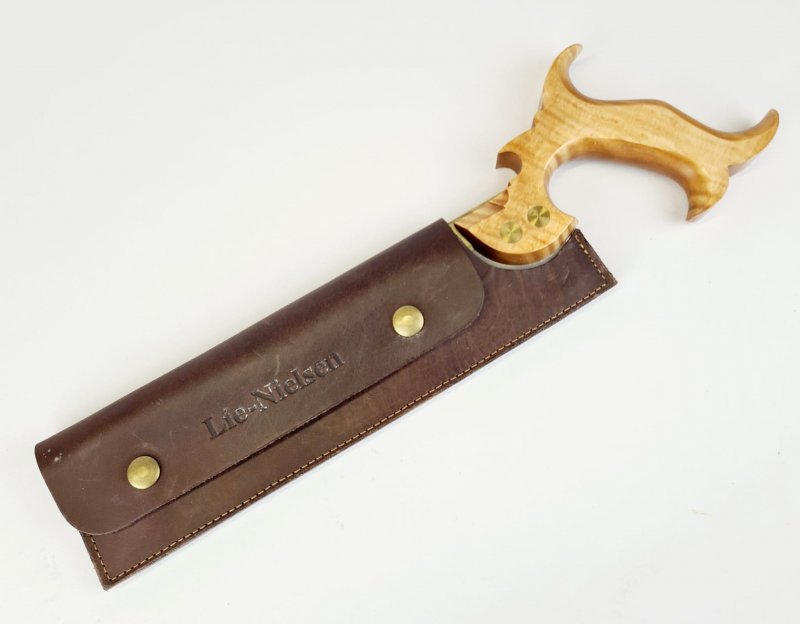 Friday Finds Lie Nielsen Toolworks - Progressive Pitch Dovetail Saw with leather case [Preowned, SOLD]
