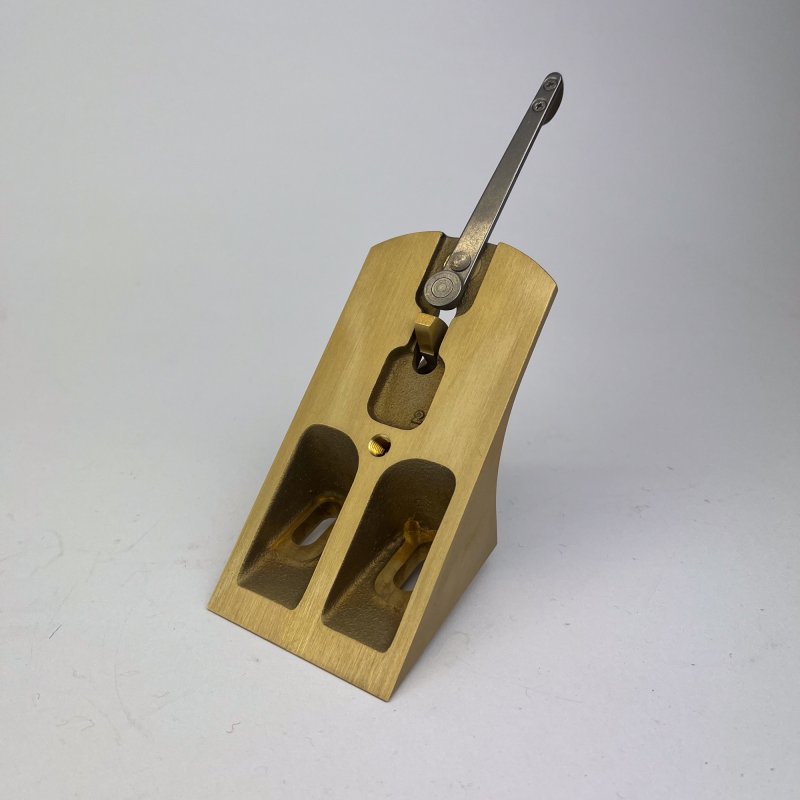 Friday Finds Lie-Nielsen - 2 3/8'' Plane Frog (55 degree, Middle Pitch) [Preowned, SOLD]