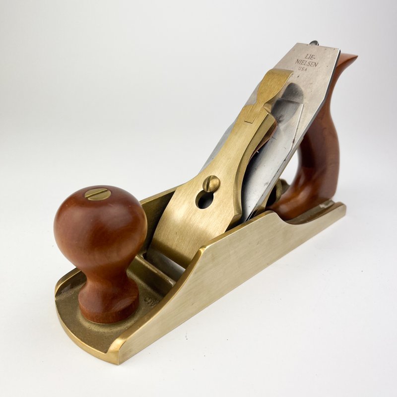 Friday Finds Lie-Nielsen No.4 - Bronze Smoothing Plane [Preowned, SOLD]