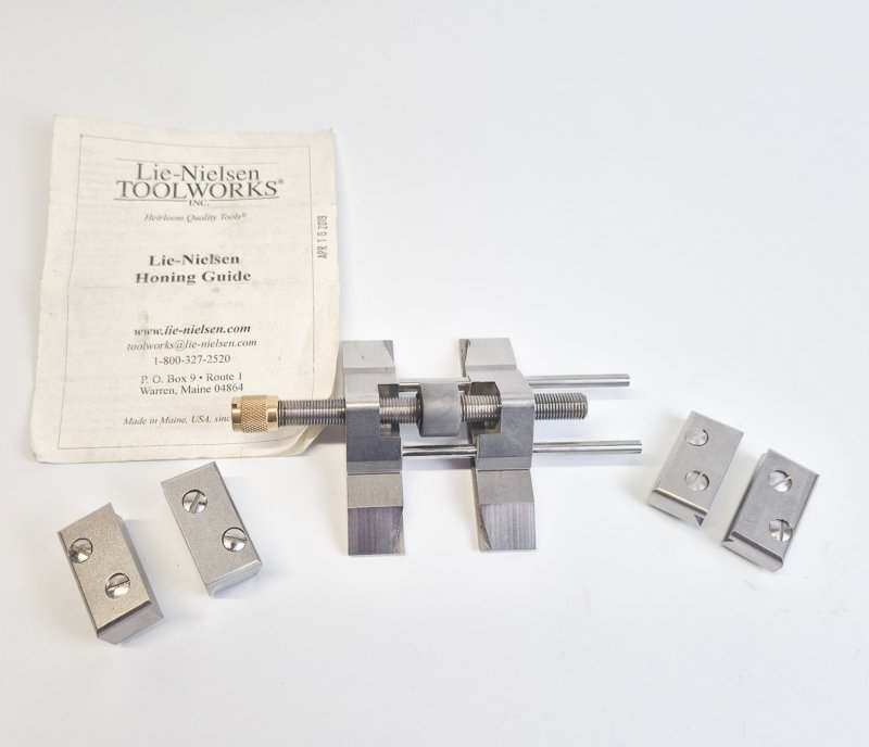 Friday Finds Lie-Nielsen Toolworks Honing Guide with 3 pairs of jaws [Pre-owned]