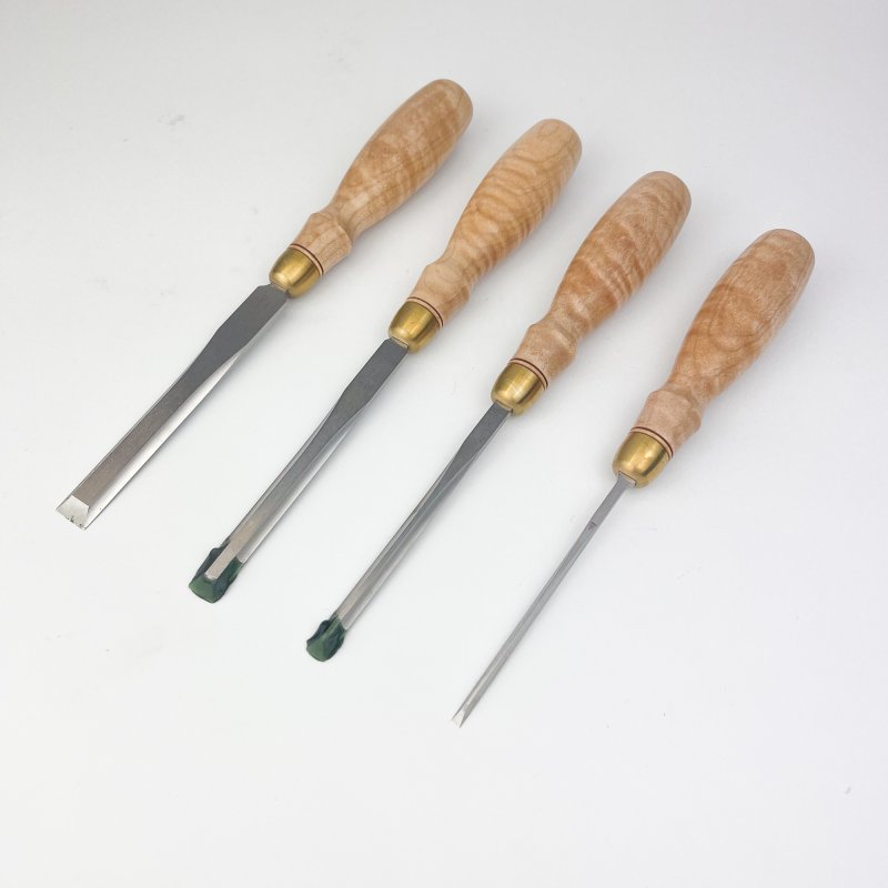 Friday Finds Blue Spruce Toolworks – Set of 4 Dovetail chisels – curly maple handles [Pre-owned]