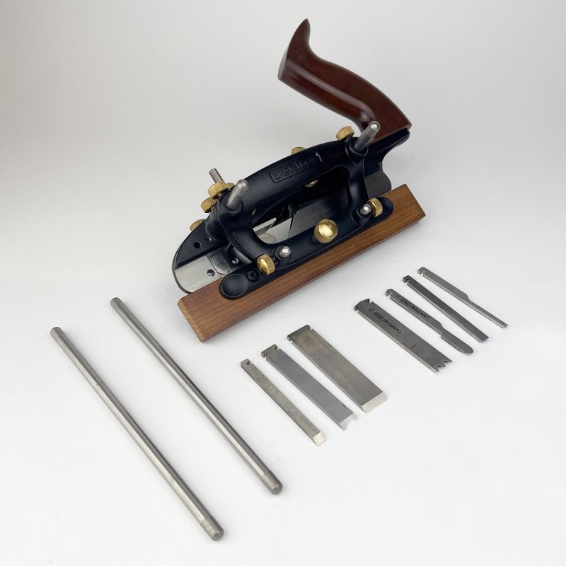 Friday Finds Veritas Combination Plane with storage box & 7 cutters [Pre-owned]