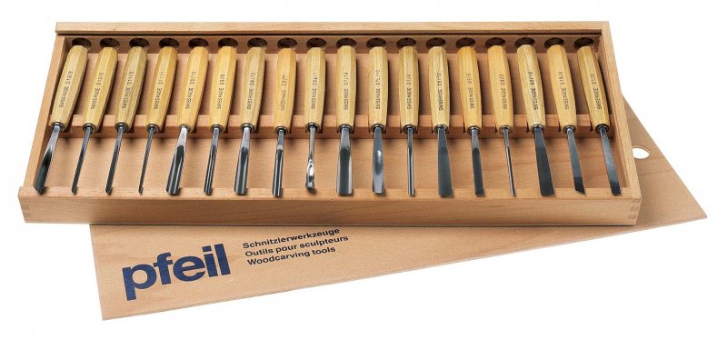 Pfeil Pfeil Medium Sized Tools - Set of 18