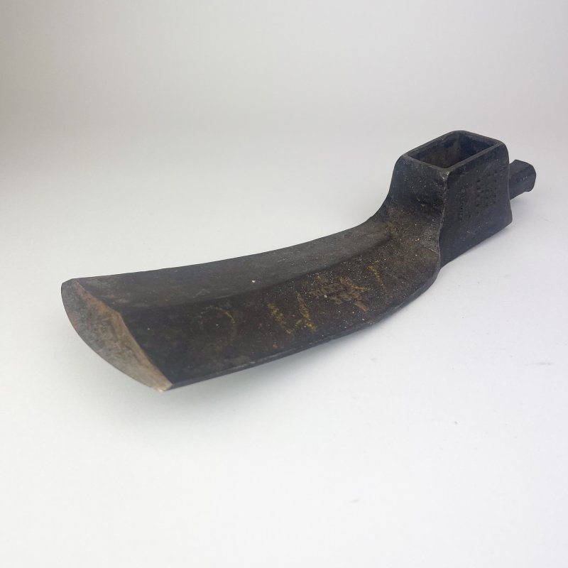 Friday Finds Carpenter’s Adze Head - Brades & Co No.385 [Vintage]