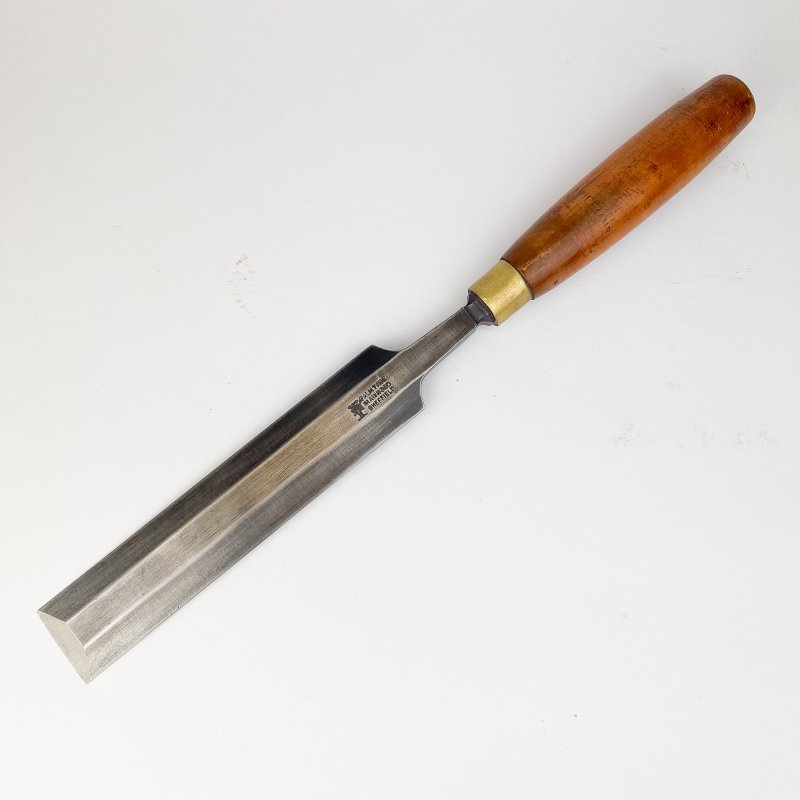 Friday Finds A nicely refurbished 1 ½” bevel edged paring chisel – Mawhood, Sheffield [Vintage]
