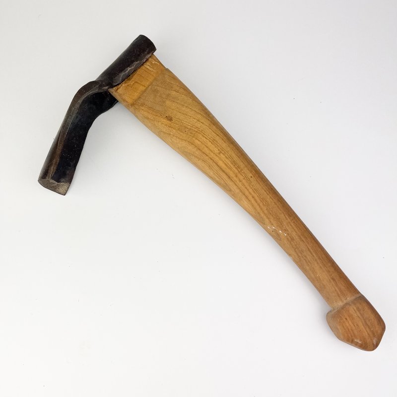 Friday Finds Matty Sears Hand Adze [Pre-owned]