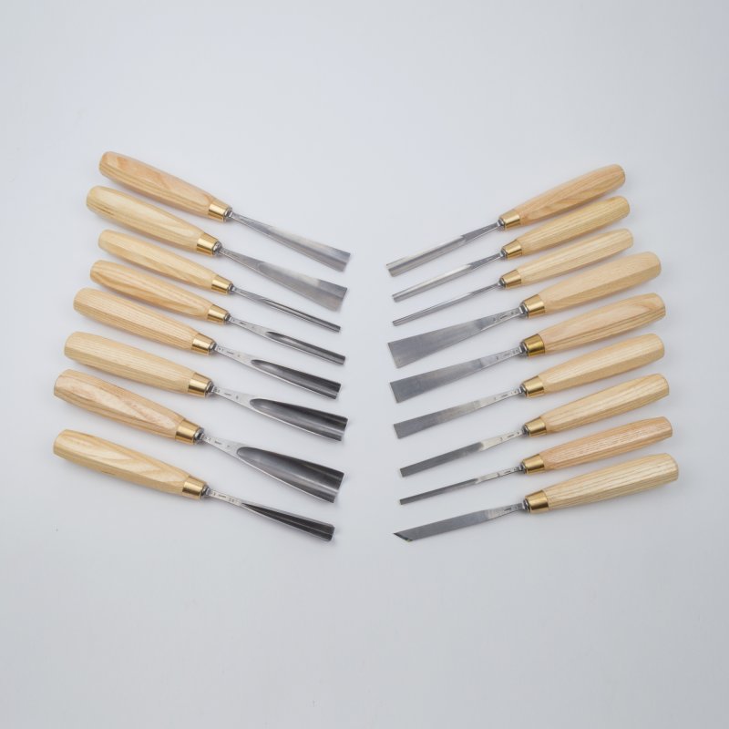 Friday Finds Auriou Toolworks – Basic 17 Carving Tool Set [New, Clearance]