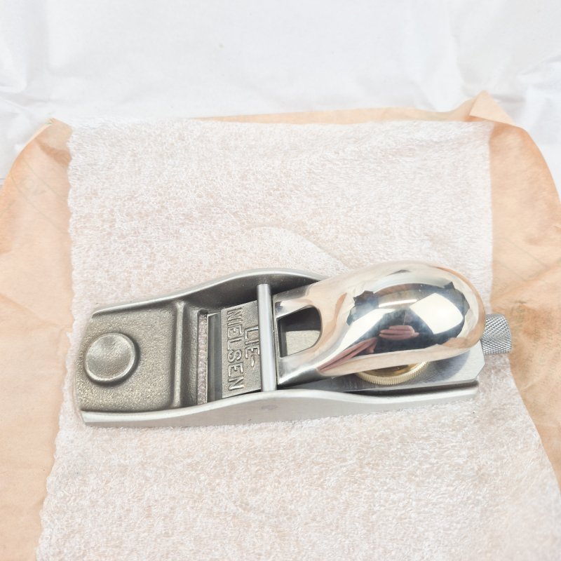 Friday Finds Lie-Nielsen Toolworks - No.102 White Bronze Block Plane [As New]