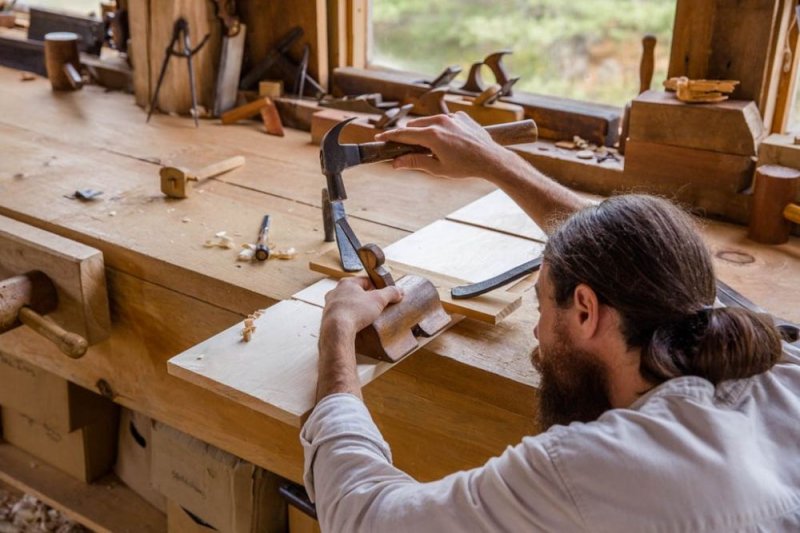 Joined: A Bench Guide to Furniture Joinery Classic Hand Tools